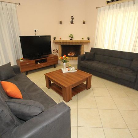 Spacious Country Apartment 브라브로나 외부 사진